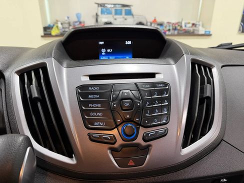Used 2019 Ford Transit 350 XLT RWD image 43