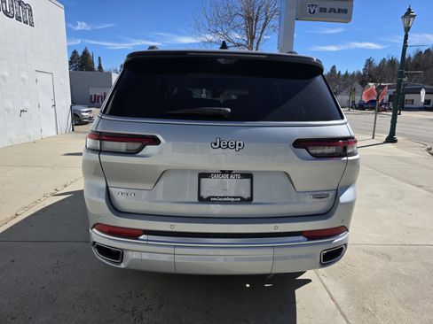 Used 2024 Jeep Grand Cherokee L Summit image 5