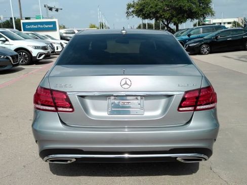 Used 2014 Mercedes-Benz E 250 BlueTEC Sedan image 9