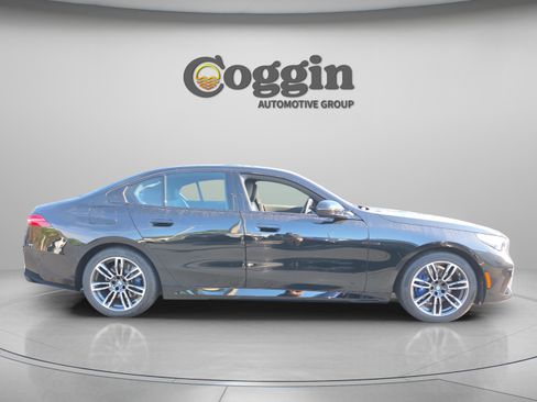 New 2026 BMW 530i w/ M Sport Package RWD image 7