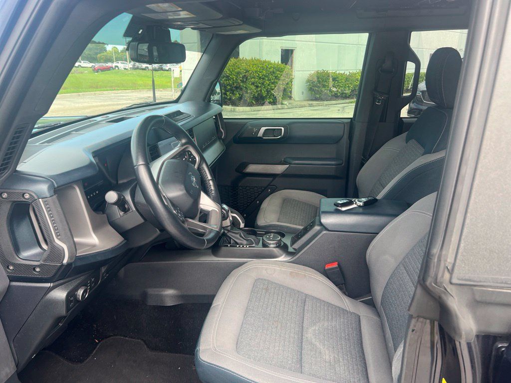 Used 2021 Ford Bronco Outer Banks AWD/4WD image 6