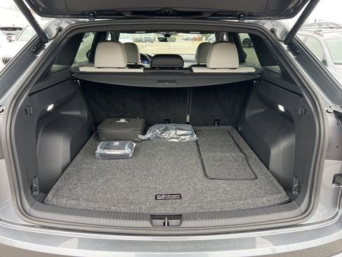 Used 2025 Volkswagen Atlas Cross Sport SEL Premium R-Line image 14