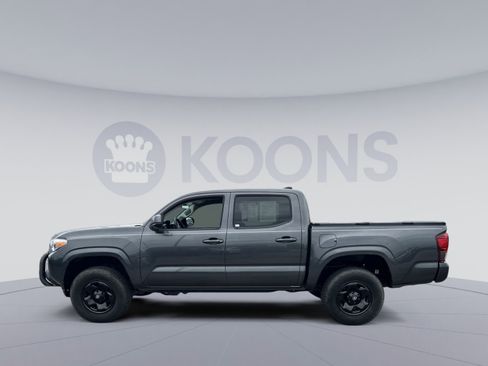 Used 2020 Toyota Tacoma SR AWD/4WD image 13