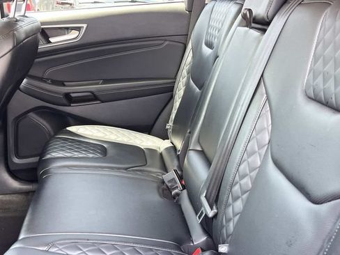 Used 2024 Ford Edge Titanium w/ Equipment Group 301A AWD/4WD image 24