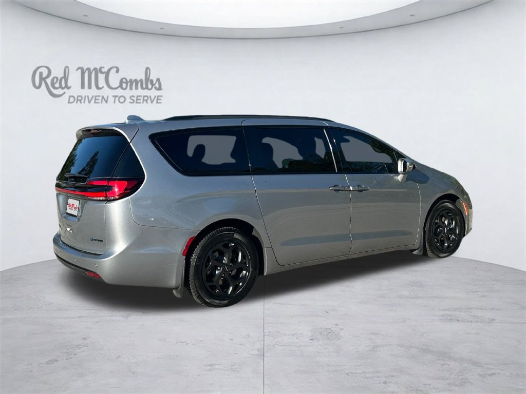 Used 2021 Chrysler Pacifica Touring w/ S Appearance Package FWD image 5