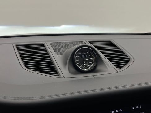 Used 2022 Porsche Macan GTS image 23