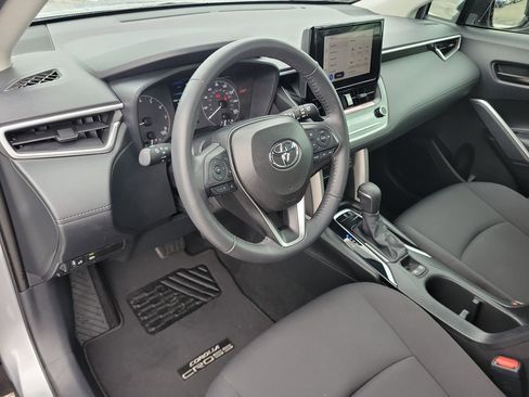 Used 2024 Toyota Corolla Cross LE FWD image 22
