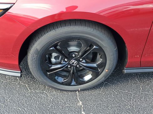 New 2025 Honda Accord SE image 4