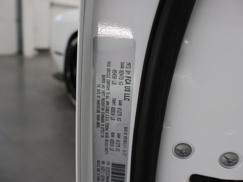 Used 2017 Dodge Challenger SRT Hellcat RWD image 66