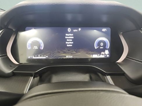 Used 2025 Jeep Grand Cherokee L Altitude image 32