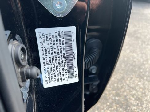 Used 2019 Honda Civic EX image 14