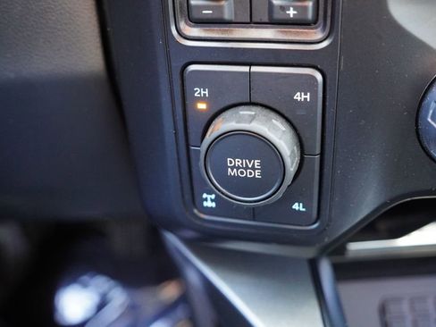 Certified 2023 Ford F350 Lariat w/ Chrome Package image 31