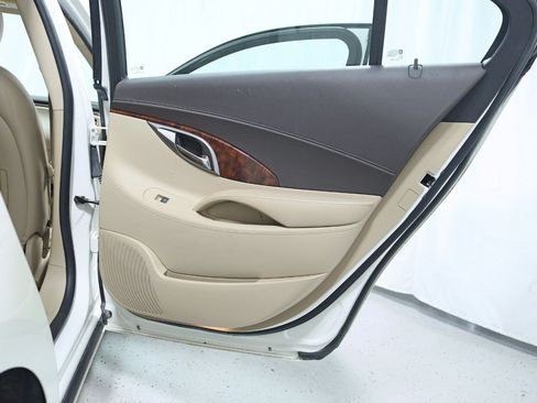 Used 2012 Buick Verano Convenience FWD image 28