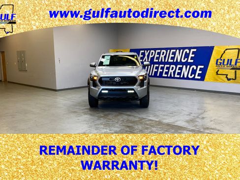 Used 2025 Toyota Tacoma TRD Off-Road image 3