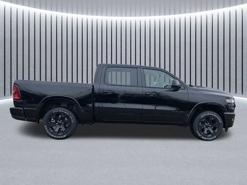 New 2026 RAM 1500 4x4 Crew Cab image 7