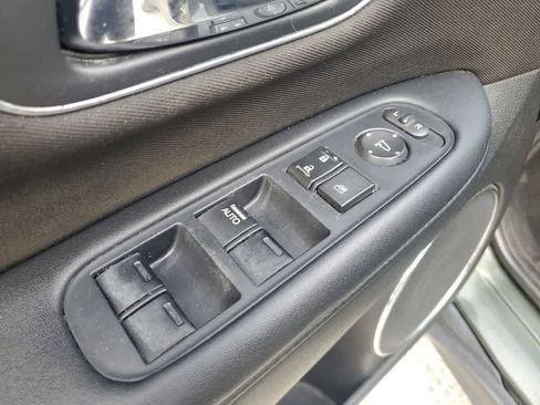 Used 2018 Honda HR-V EX image 18