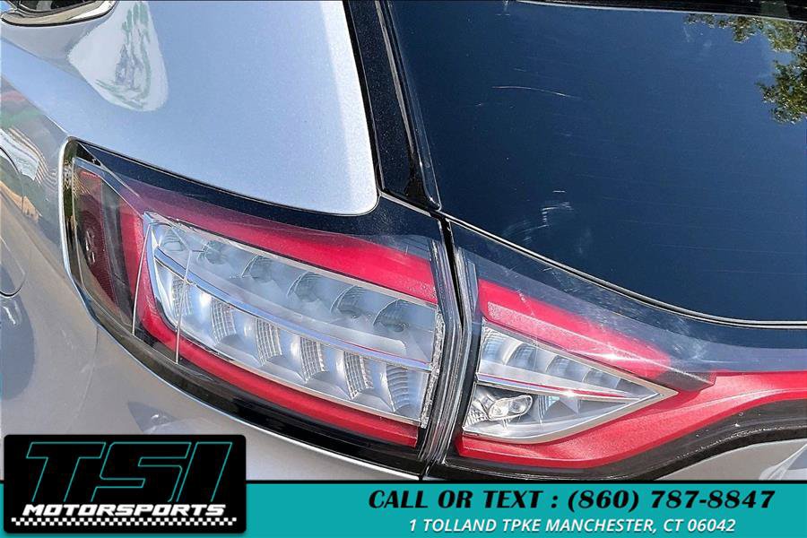 Used 2015 Ford Edge SEL AWD/4WD image 29