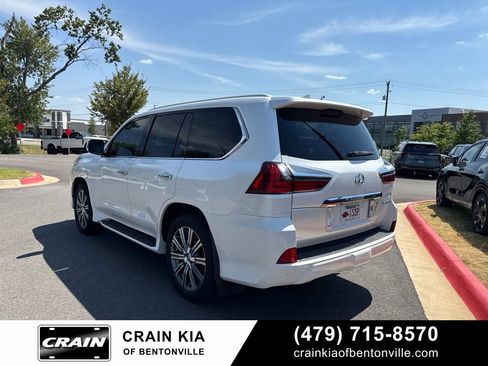 Used 2016 Lexus LX 570 4WD w/ Luxury Package image 7