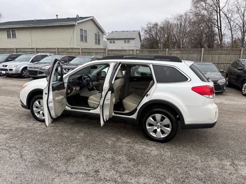 Used 2012 Subaru Outback 3.6R Limited image 14