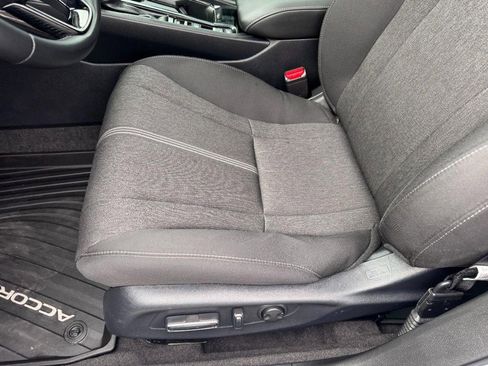 Used 2024 Honda Accord Sport image 15