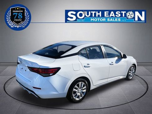 Used 2022 Nissan Sentra S image 7