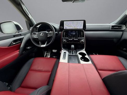 Used 2025 Lexus LX 700h F Sport AWD/4WD image 19