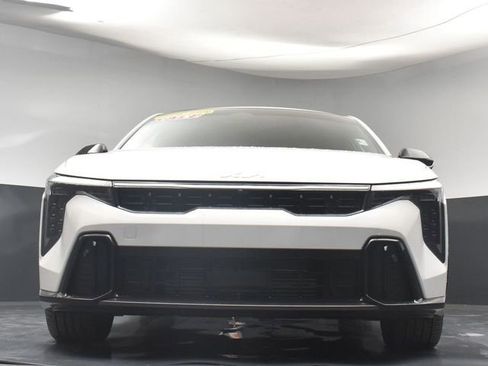 Certified 2025 Kia K4 GT-Line Turbo image 33