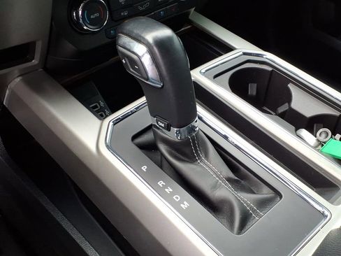 Used 2019 Ford F150 Lariat image 28