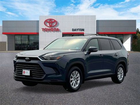Used 2024 Toyota Grand Highlander XLE image 2