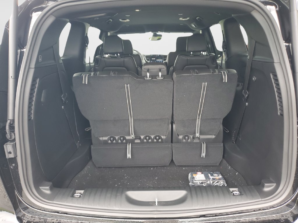 New 2027 Chrysler Pacifica Select FWD image 9