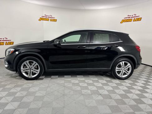Used 2020 Mercedes-Benz GLA 250 w/ Premium Package image 2