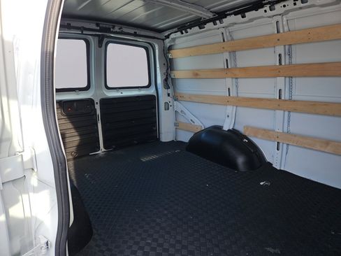 Used 2023 Chevrolet Express 2500 w/ Driver Convenience Package image 26