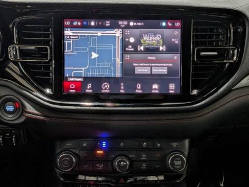 Used 2024 Dodge Durango GT RWD image 19