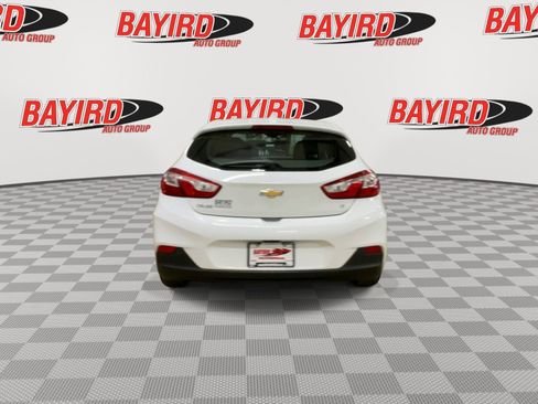 Used 2017 Chevrolet Cruze LT FWD image 7