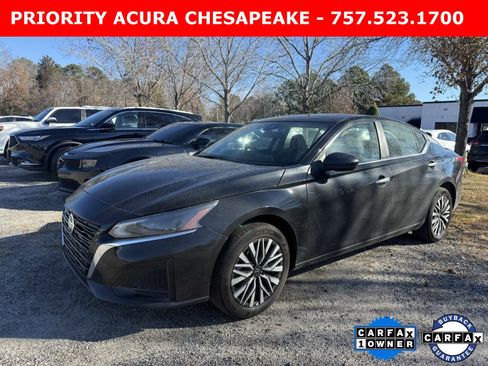 Used 2025 Nissan Altima 2.5 SV image 1