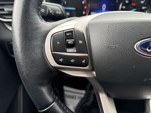 Used 2022 Ford Explorer XLT w/ Equipment Group 202A image 23