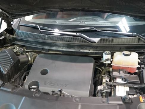 Used 2021 Chevrolet Traverse High Country w/ LPO, Floor Liner Package FWD image 5
