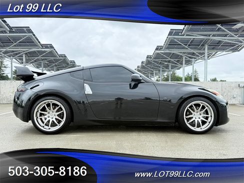 Used 2014 Nissan 370Z Touring w/ Navigation Package RWD image 10