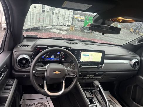 Used 2024 Chevrolet Colorado LT RWD image 15