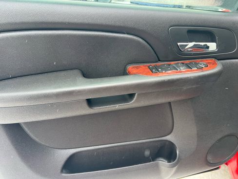 Used 2009 Chevrolet Avalanche LT w/ Convenience Package #1 image 11