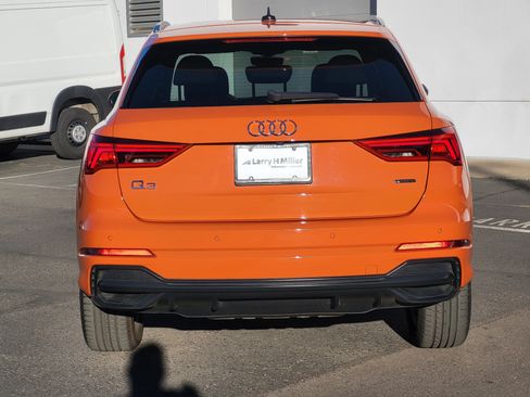Used 2022 Audi Q3 2.0T Premium w/ Convenience Package image 6
