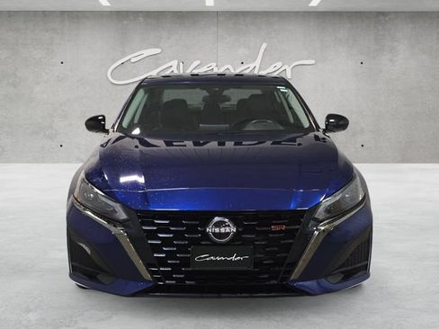 Used 2024 Nissan Altima 2.5 SR FWD image 18