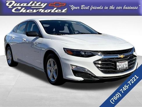 Certified 2022 Chevrolet Malibu LS FWD image 1