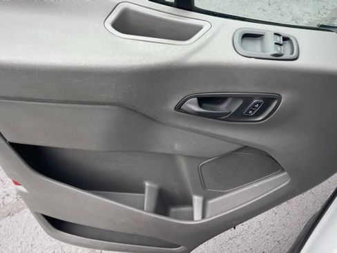 Used 2023 Ford Transit 350 XLT image 14