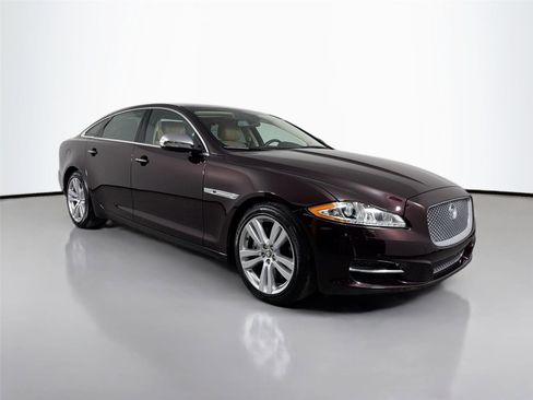 Used 2013 Jaguar XJ L Portfolio RWD image 3