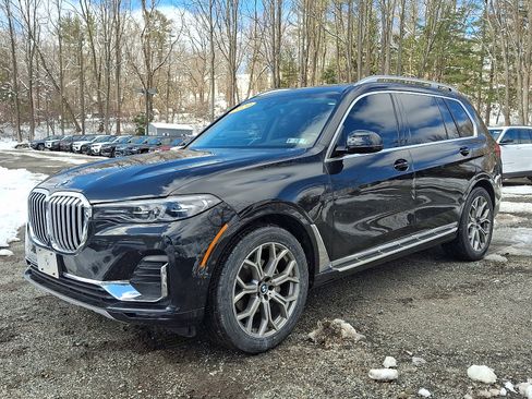 Used 2020 BMW X7 xDrive40i w/ Luxury Seating Package image 3