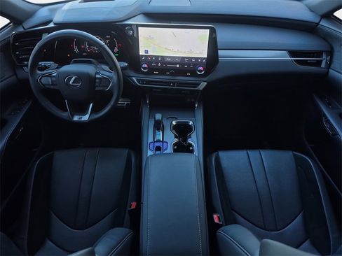 Used 2023 Lexus RX 500h F Sport image 15