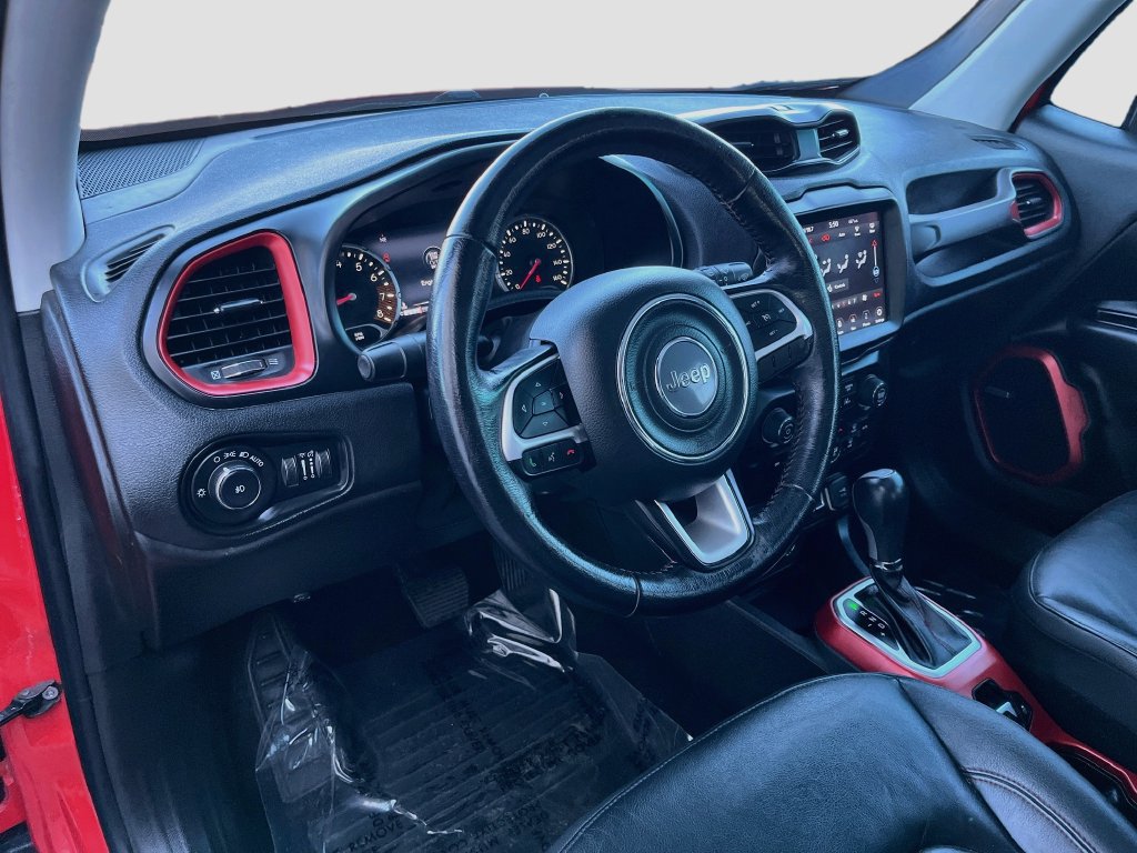Used 2021 Jeep Renegade Trailhawk w/ Sun & Sound Group AWD/4WD image 9