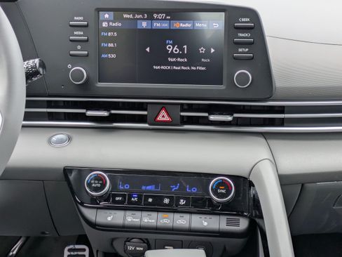 New 2026 Hyundai Elantra SEL Sport Premium FWD image 18