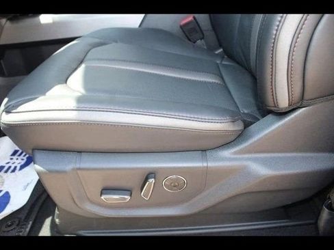 New 2022 Ford F450 Platinum image 14